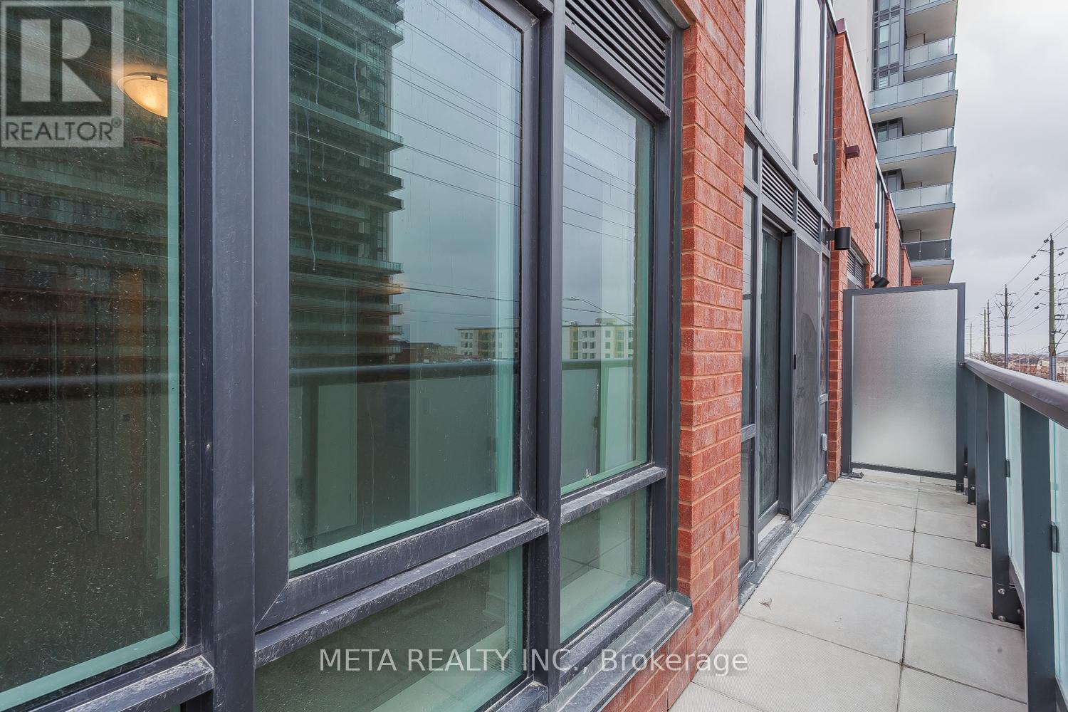 #322 2545 SIMCOE STREET N - 17