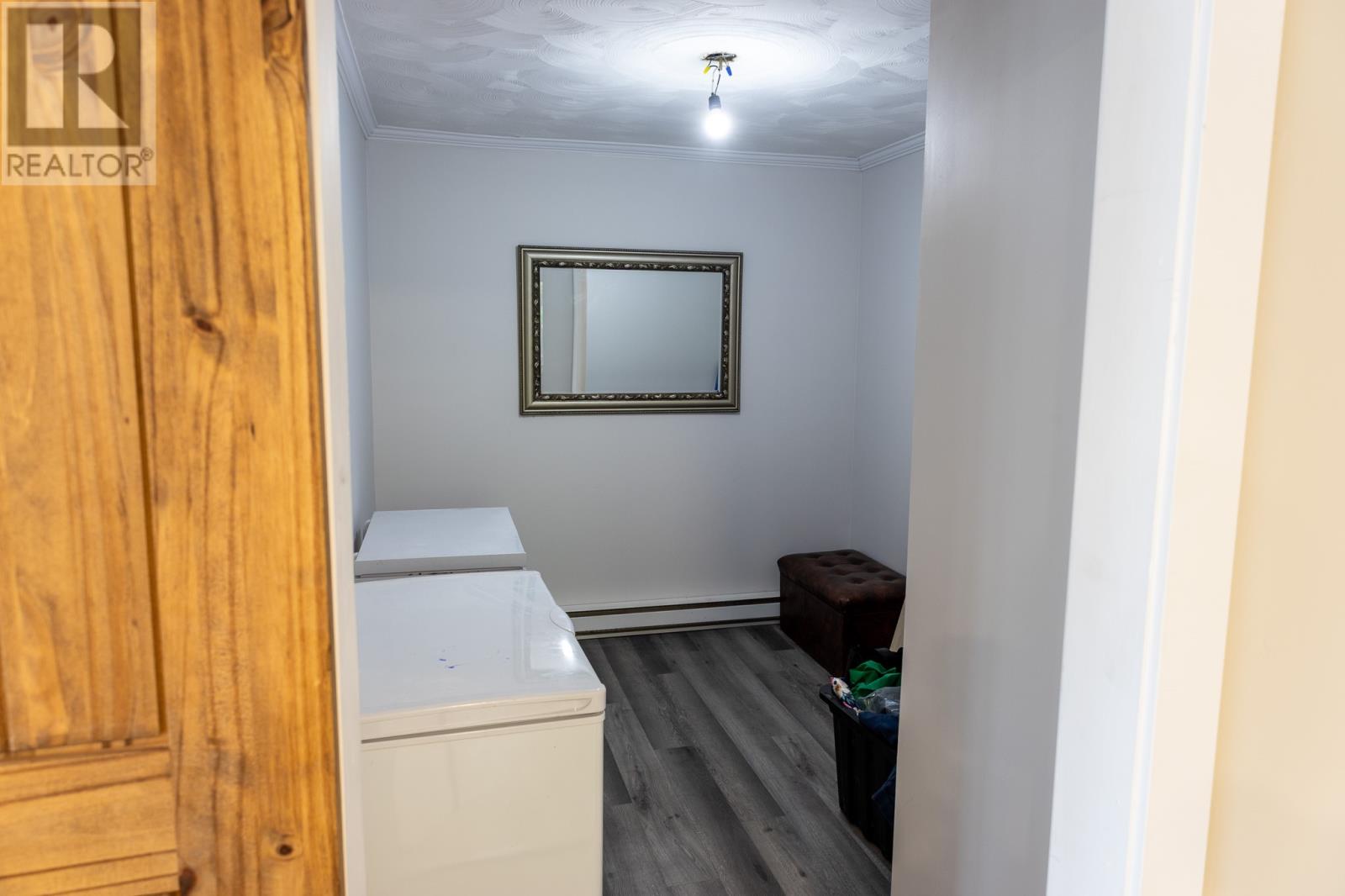 21 Seventh Avenue - 8