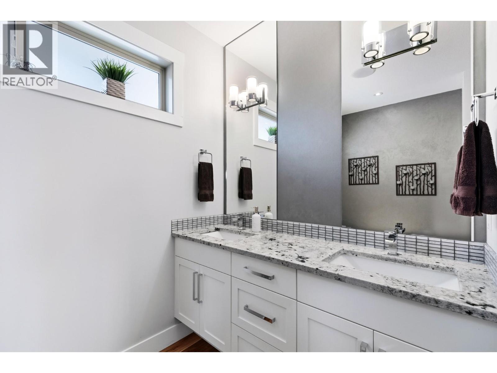 989 Mt Ida Lane - 19