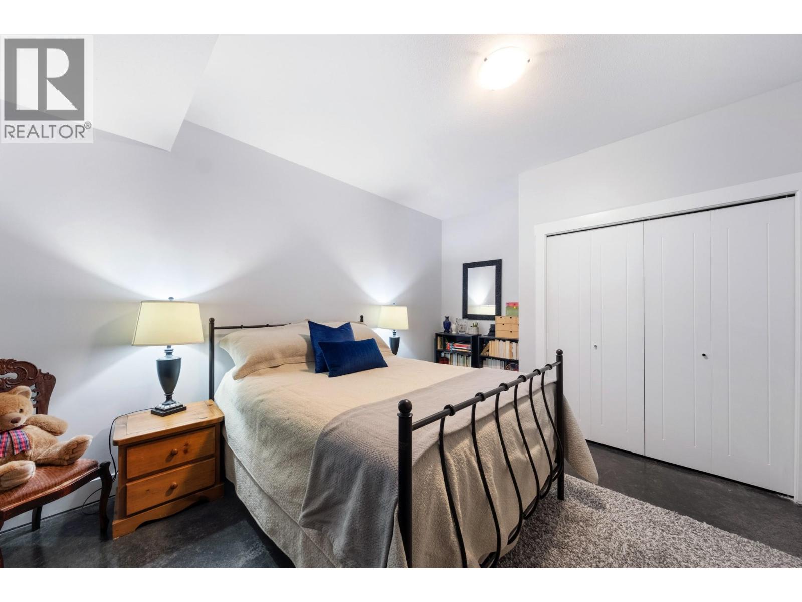 989 Mt Ida Lane - Image 28