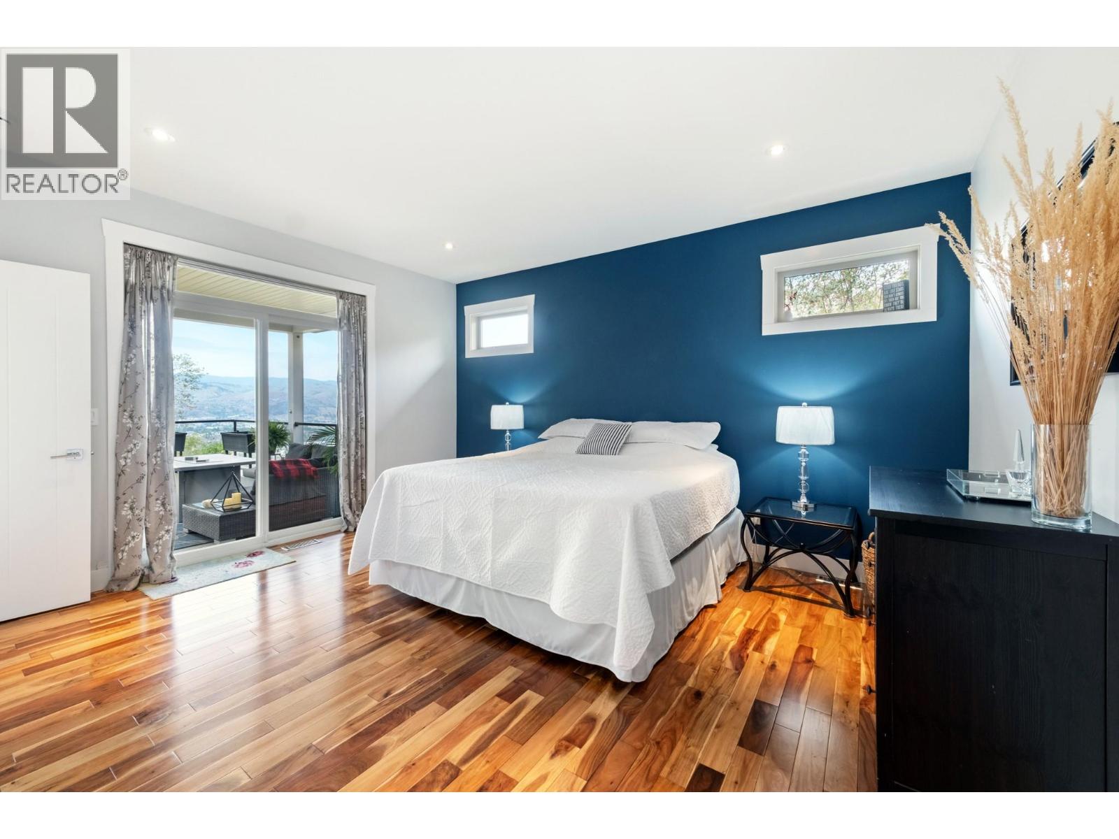 989 Mt Ida Lane - 15