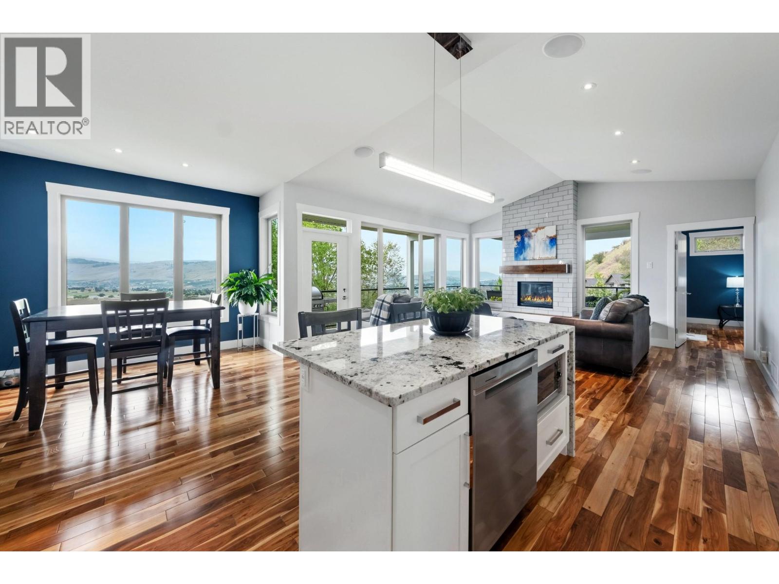 989 Mt Ida Lane - 1