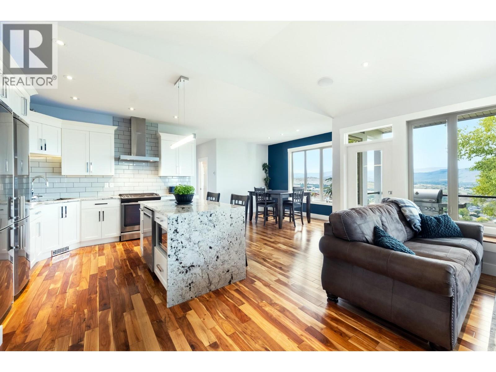 989 Mt Ida Lane - 10