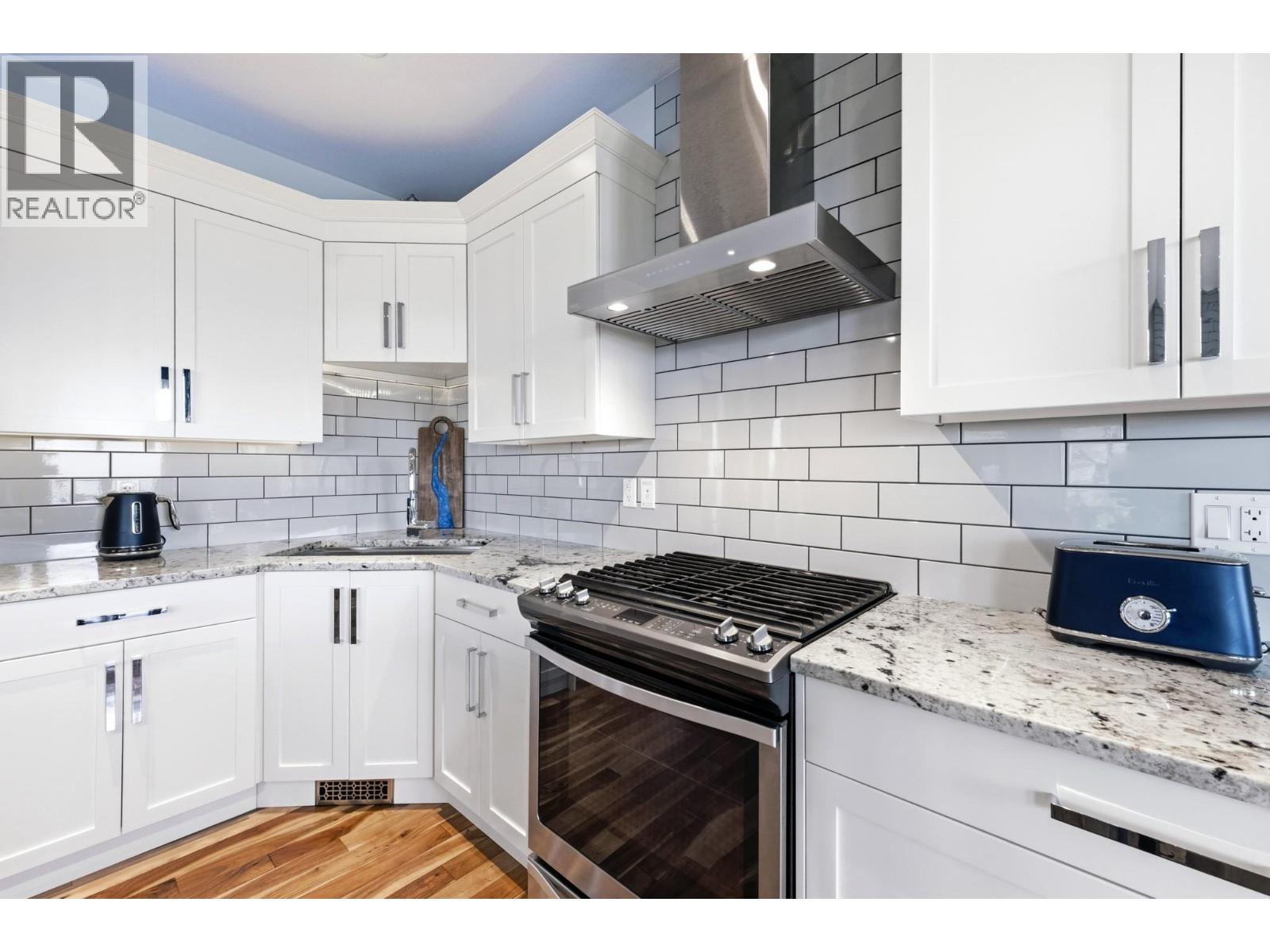 989 Mt Ida Lane - Image 5