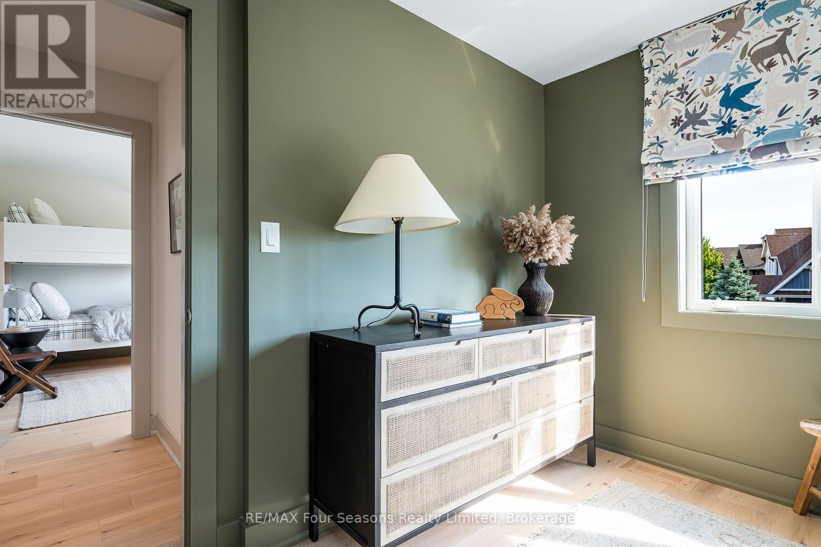 124 BIRCHES BOULEVARD - Image 33