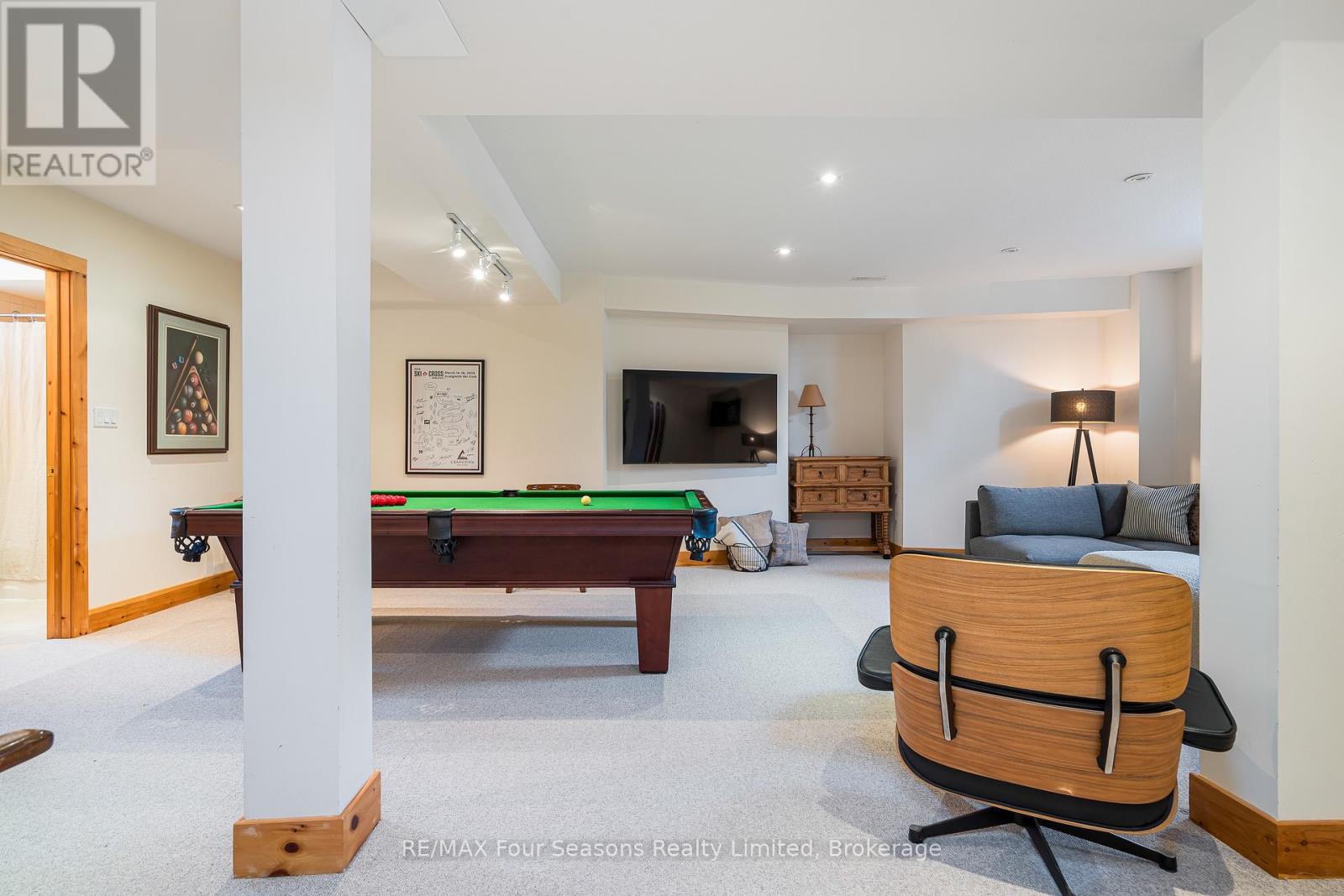 124 BIRCHES BOULEVARD - Image 41