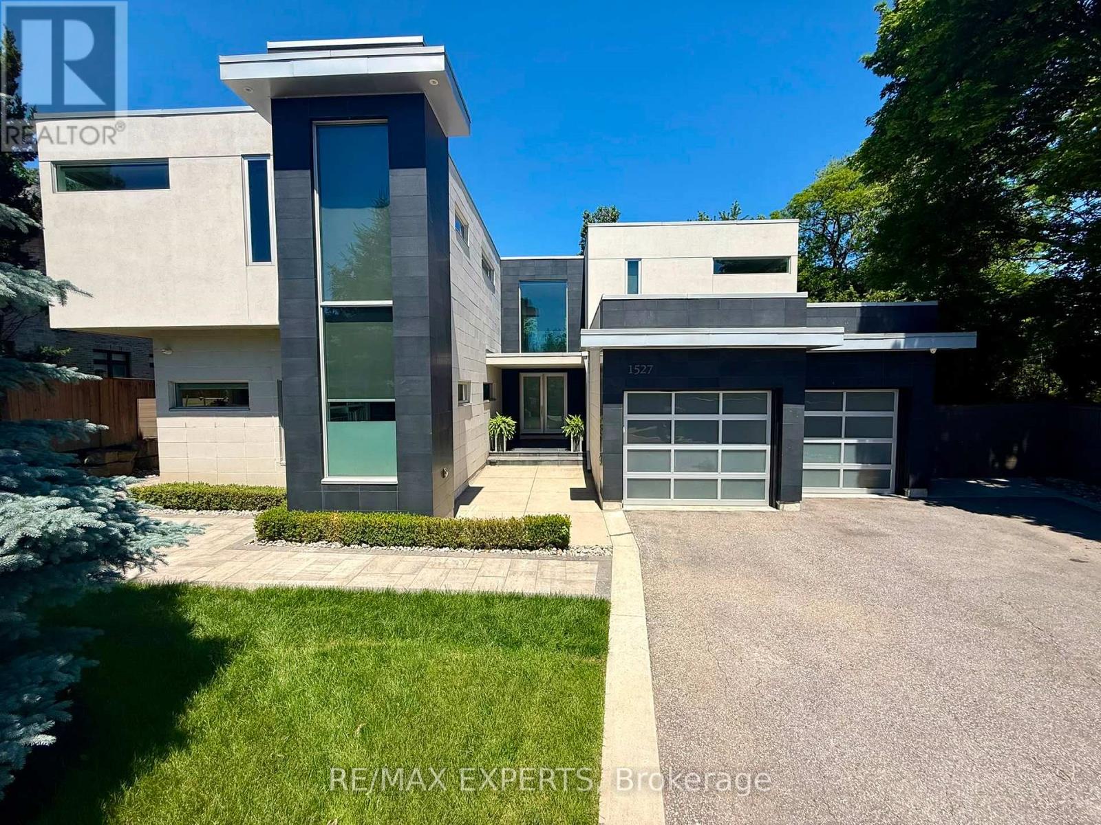 1527 GLENHILL CRESCENT - 1