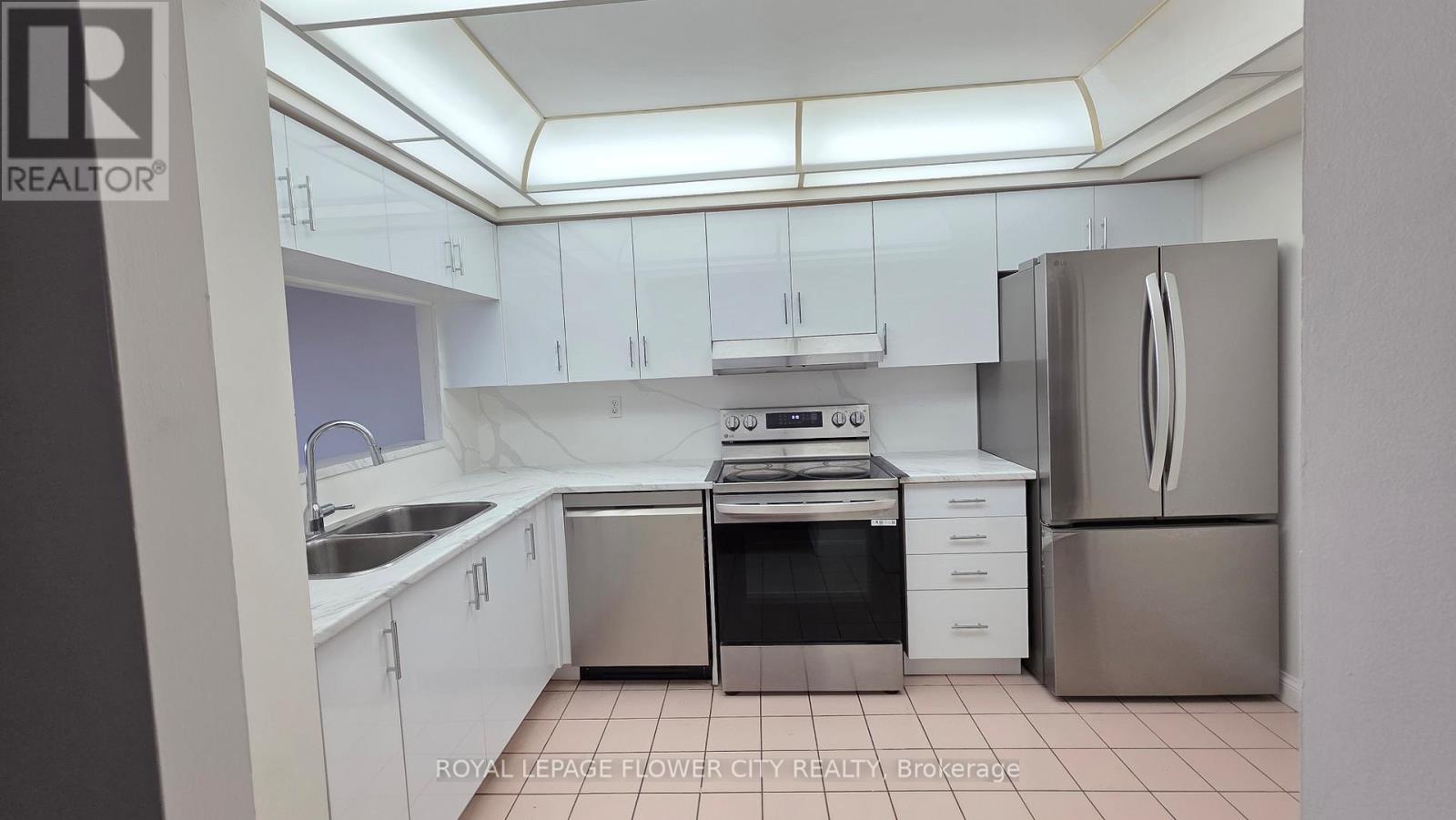 #1408 24 HANOVER ROAD - 8