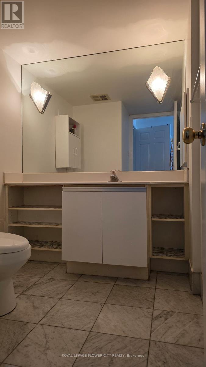 #1408 24 HANOVER ROAD - 17