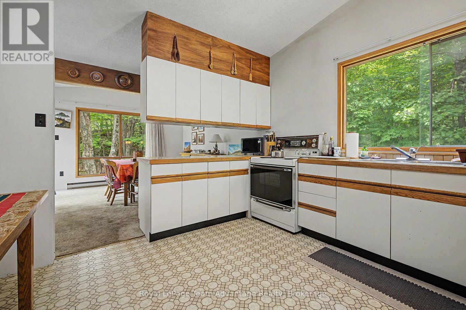 49 BAYVIEW DRIVE - 19