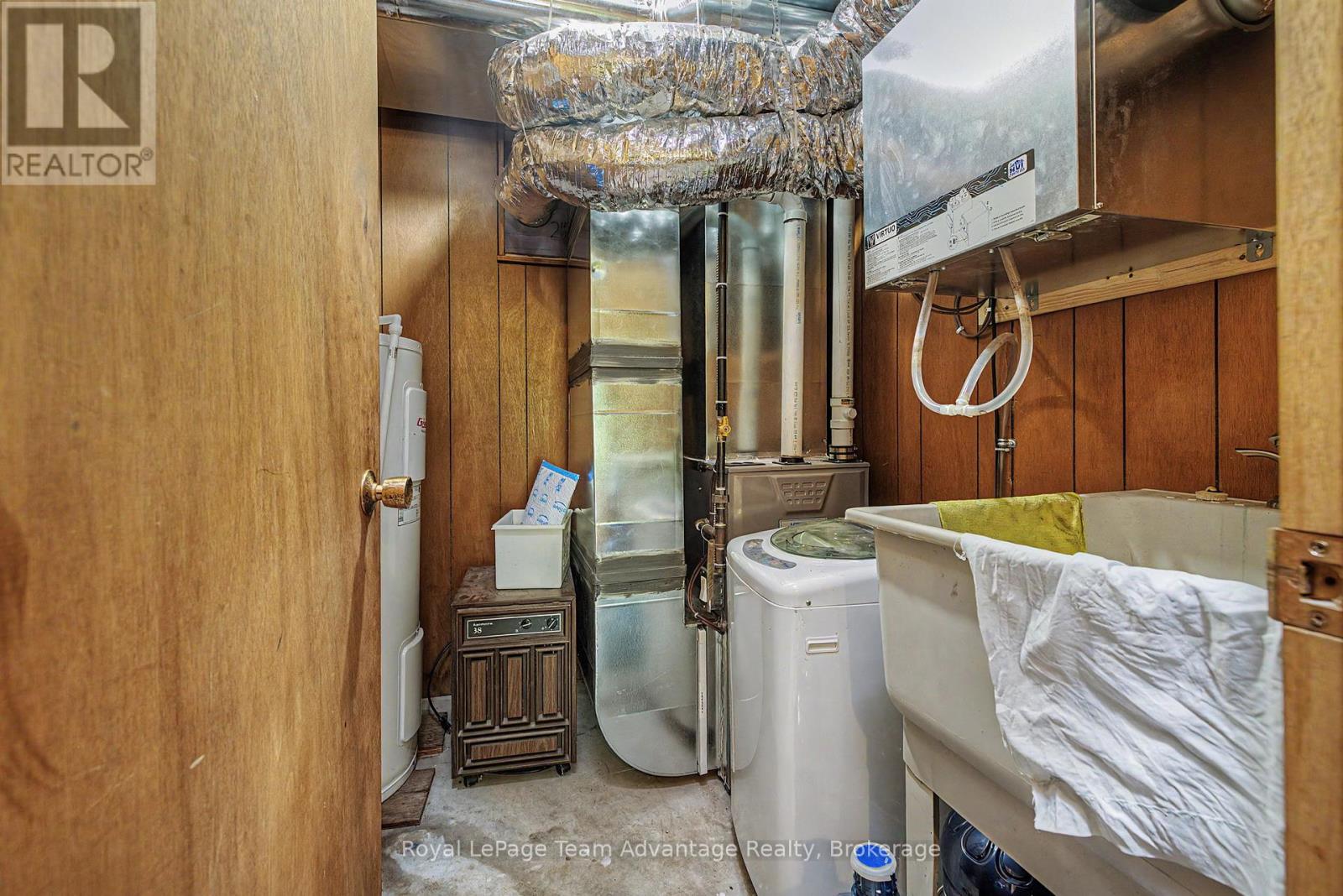 49 BAYVIEW DRIVE - 34