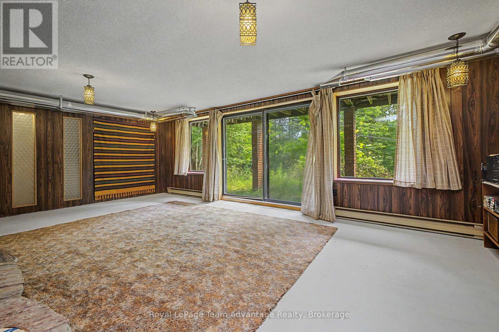 49 BAYVIEW DRIVE - 32