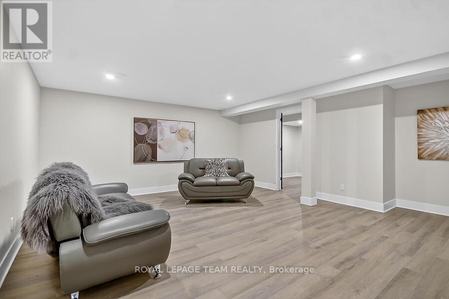 6636 MARINA DRIVE - 22