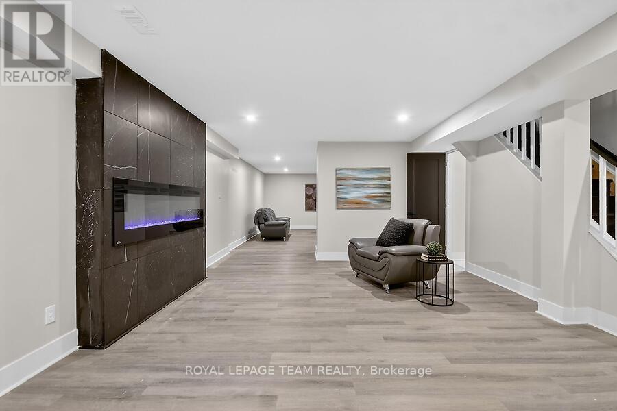 6636 MARINA DRIVE - 21