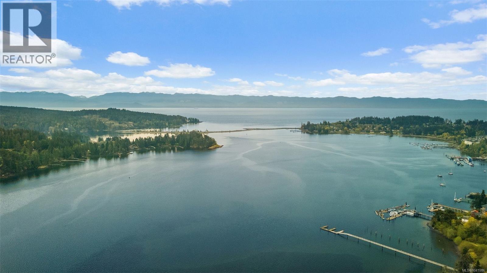 6484 Sooke Rd - 10