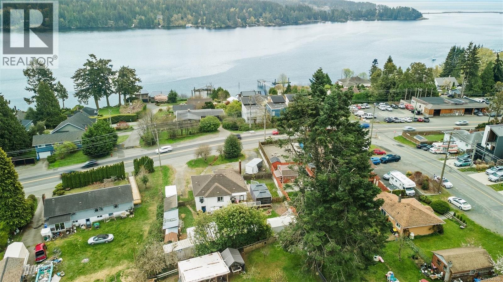 6484 Sooke Rd - 15