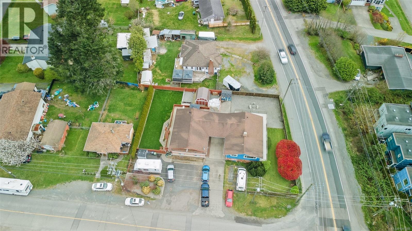 6484 Sooke Rd - 4