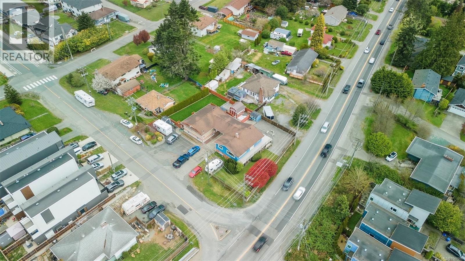 6484 Sooke Rd - 5