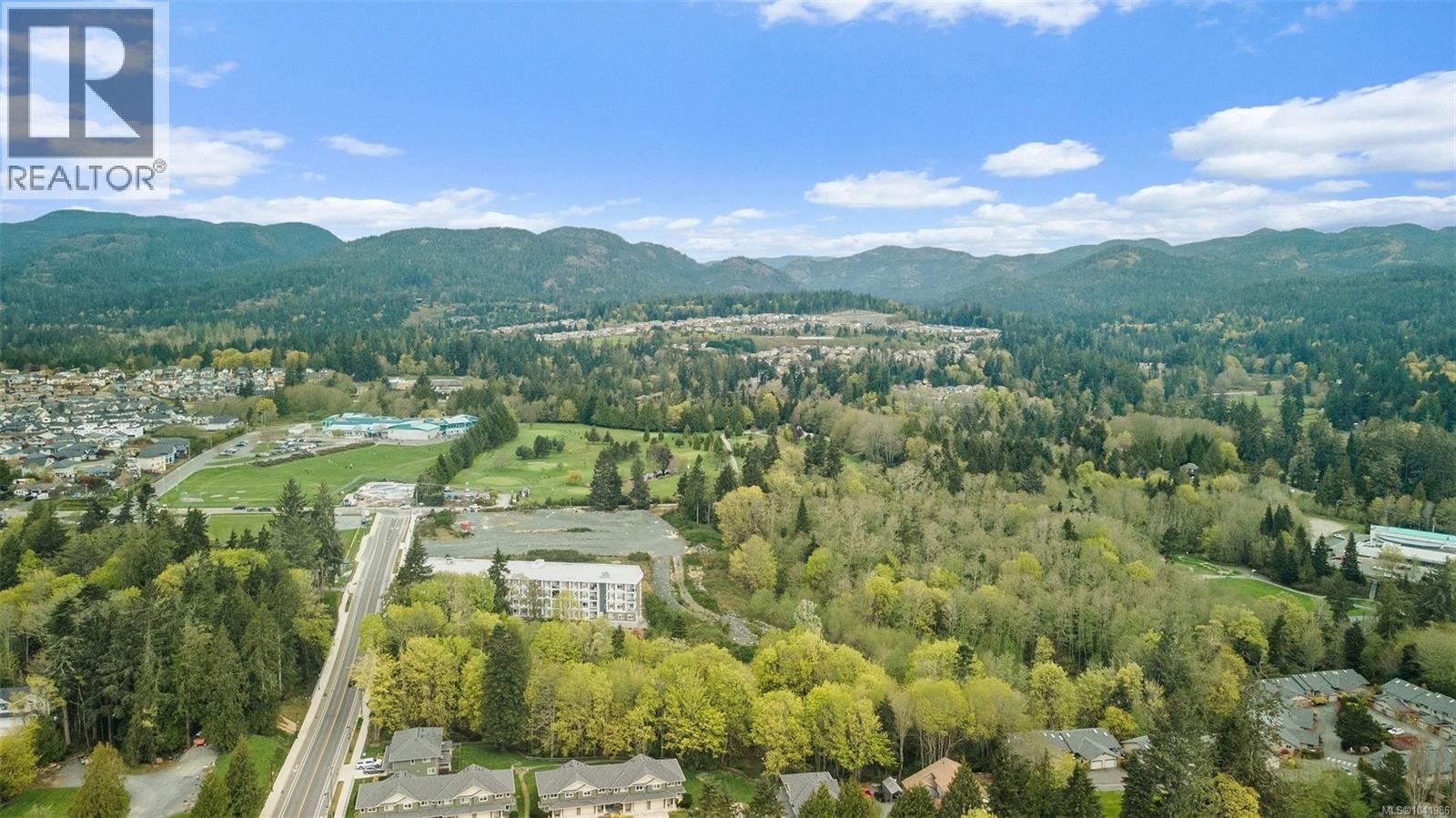6484 Sooke Rd - 8