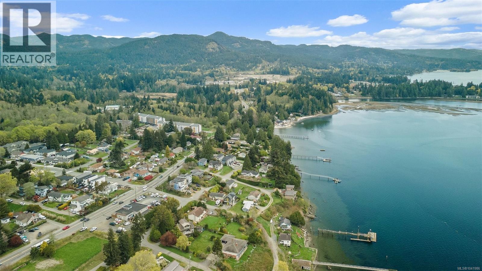 6484 Sooke Rd - 9