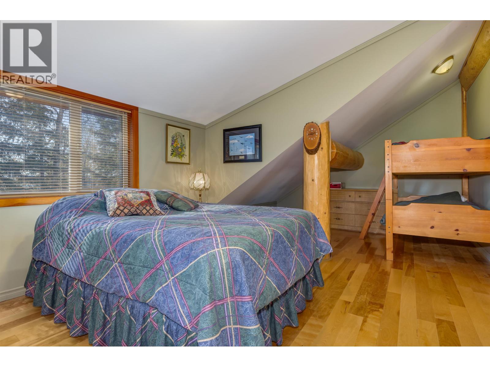 263 S GREEN LAKE ROAD - 23