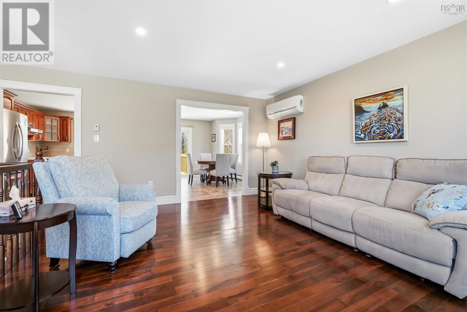 439 Newbury Road - 8