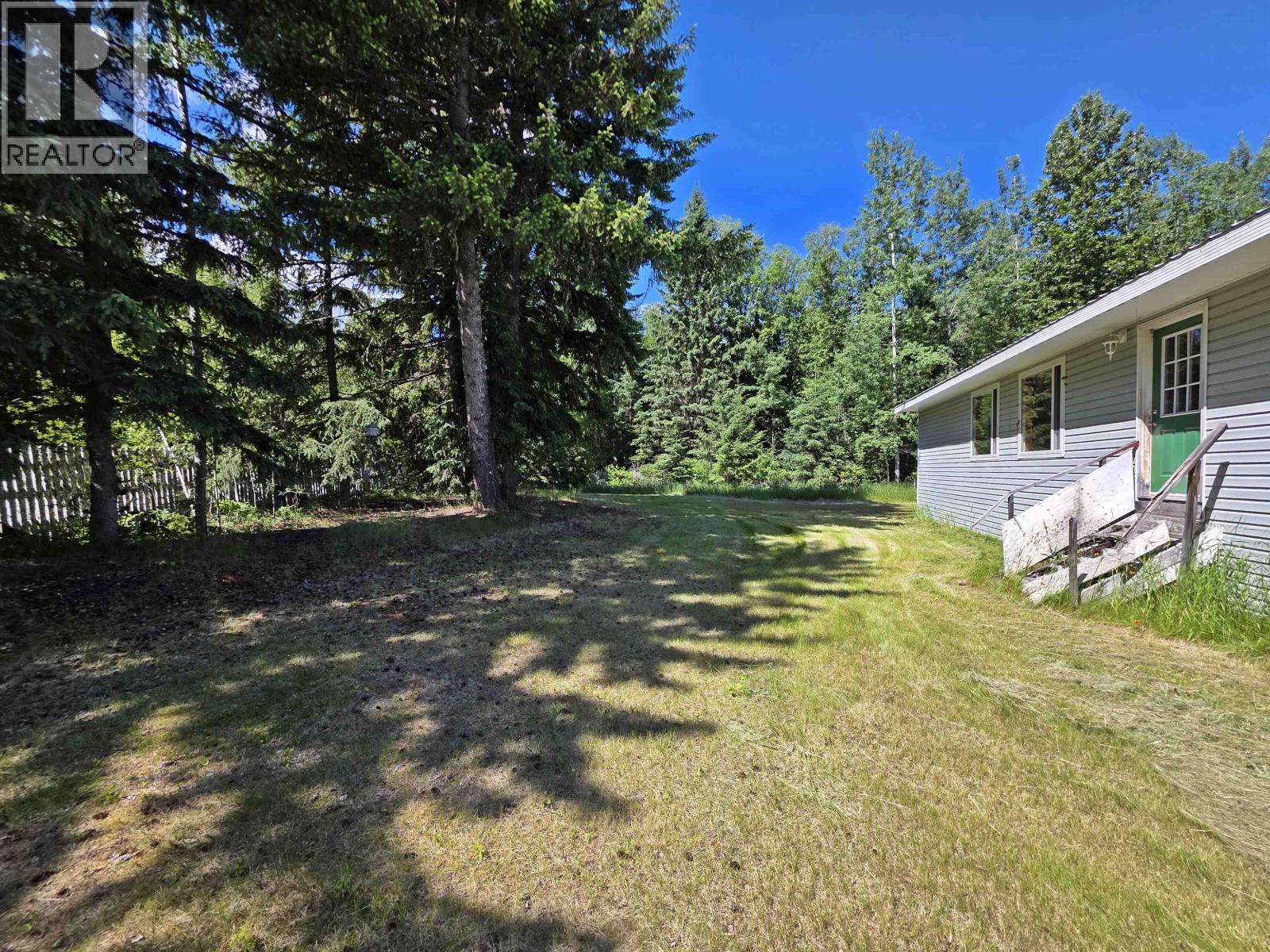 2962 STEBBE ROAD, Quesnel — photo 2