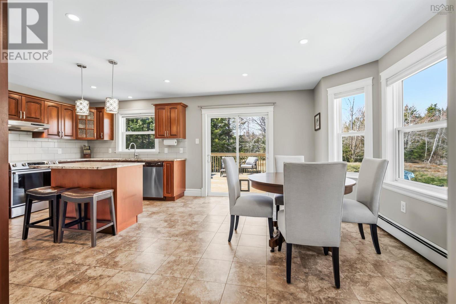 439 Newbury Road - 9