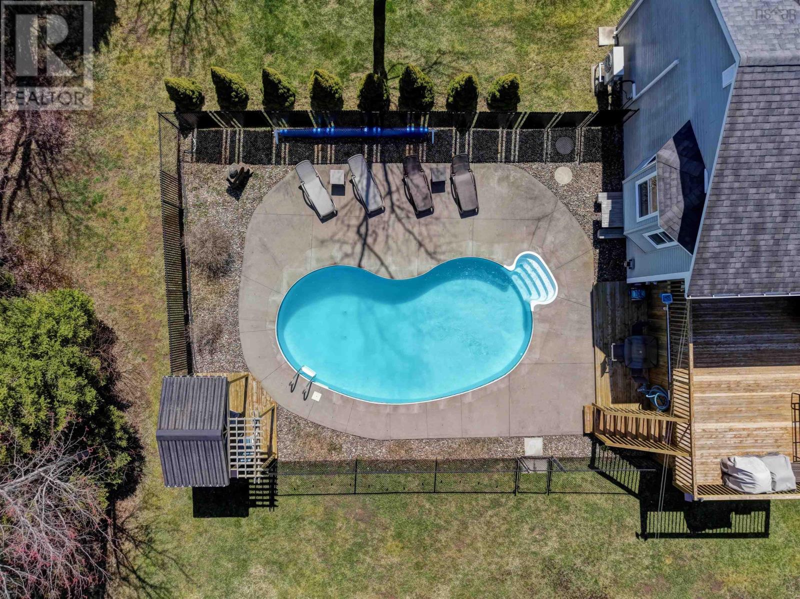 439 Newbury Road - 43