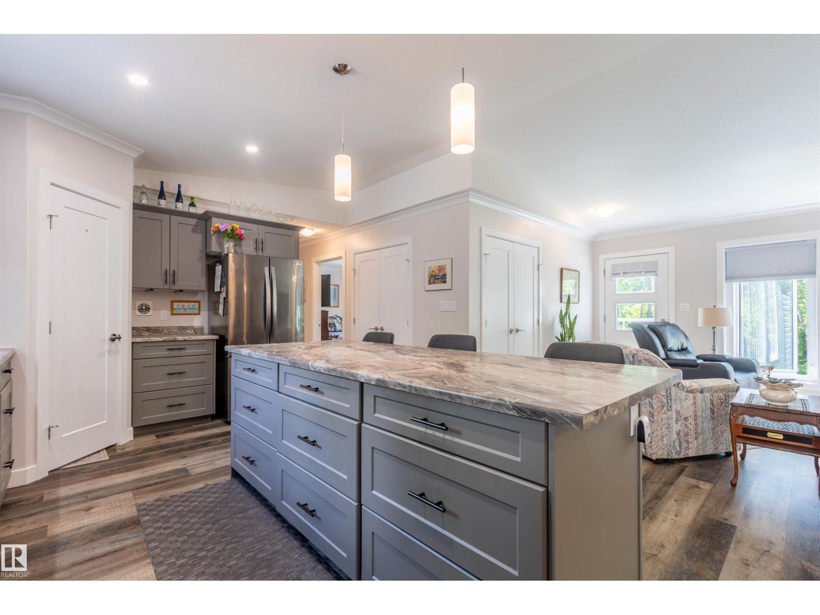 #118 55107 RGE ROAD 33 - 10