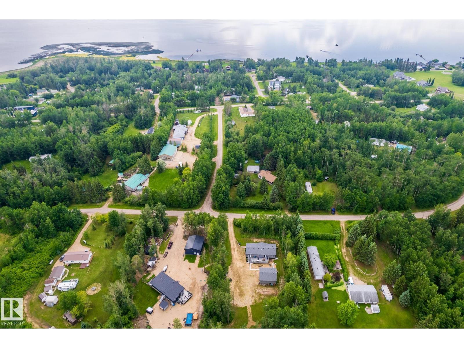 #118 55107 RGE ROAD 33 - 45