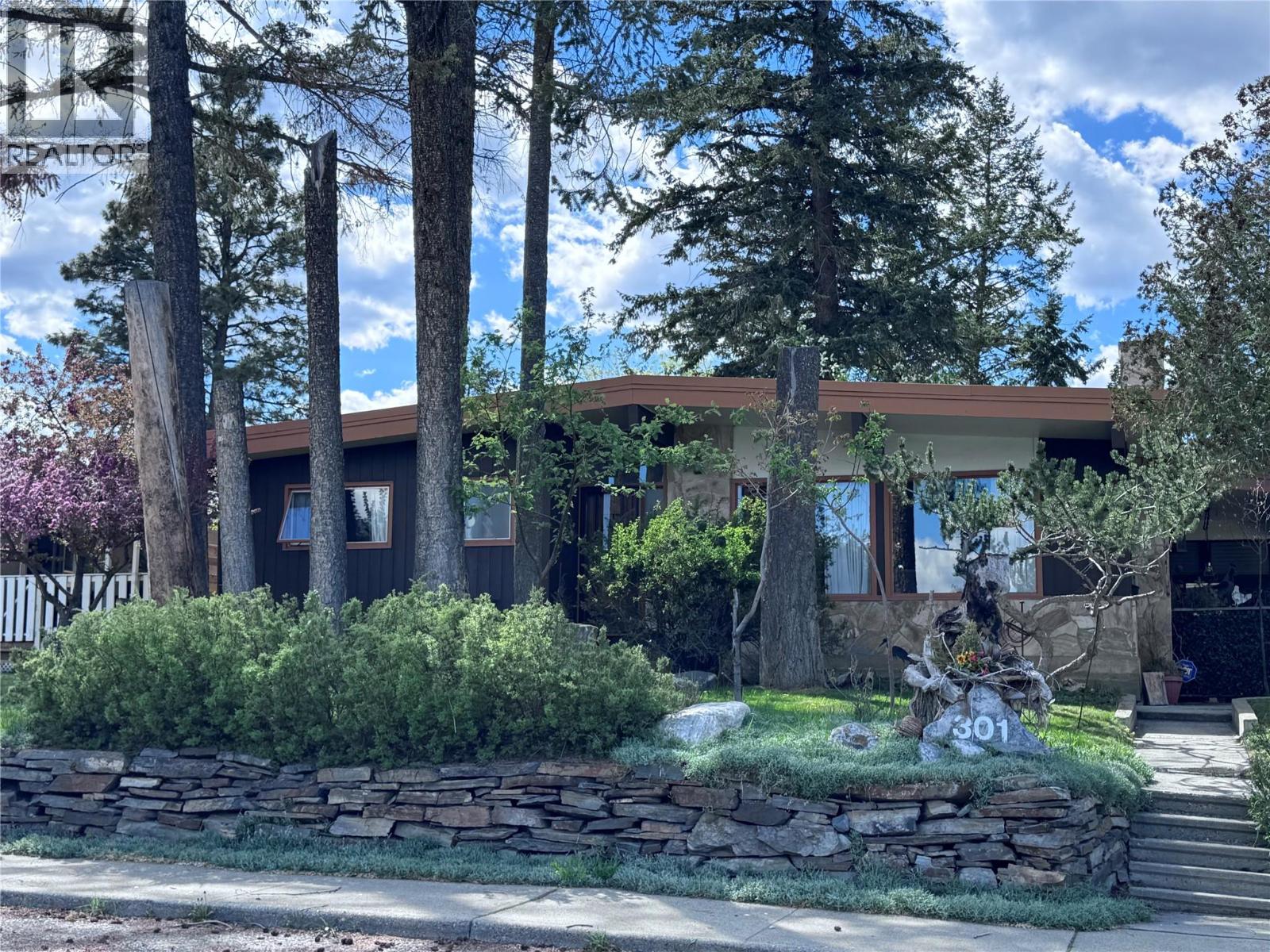 301 19th Avenue S - 1