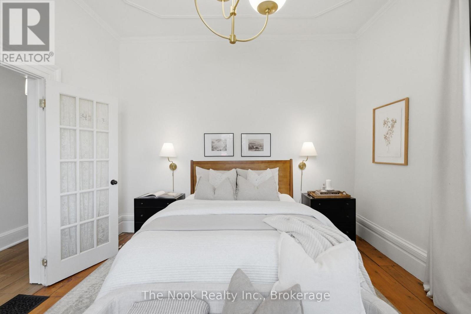 400 BYRON STREET S - 26
