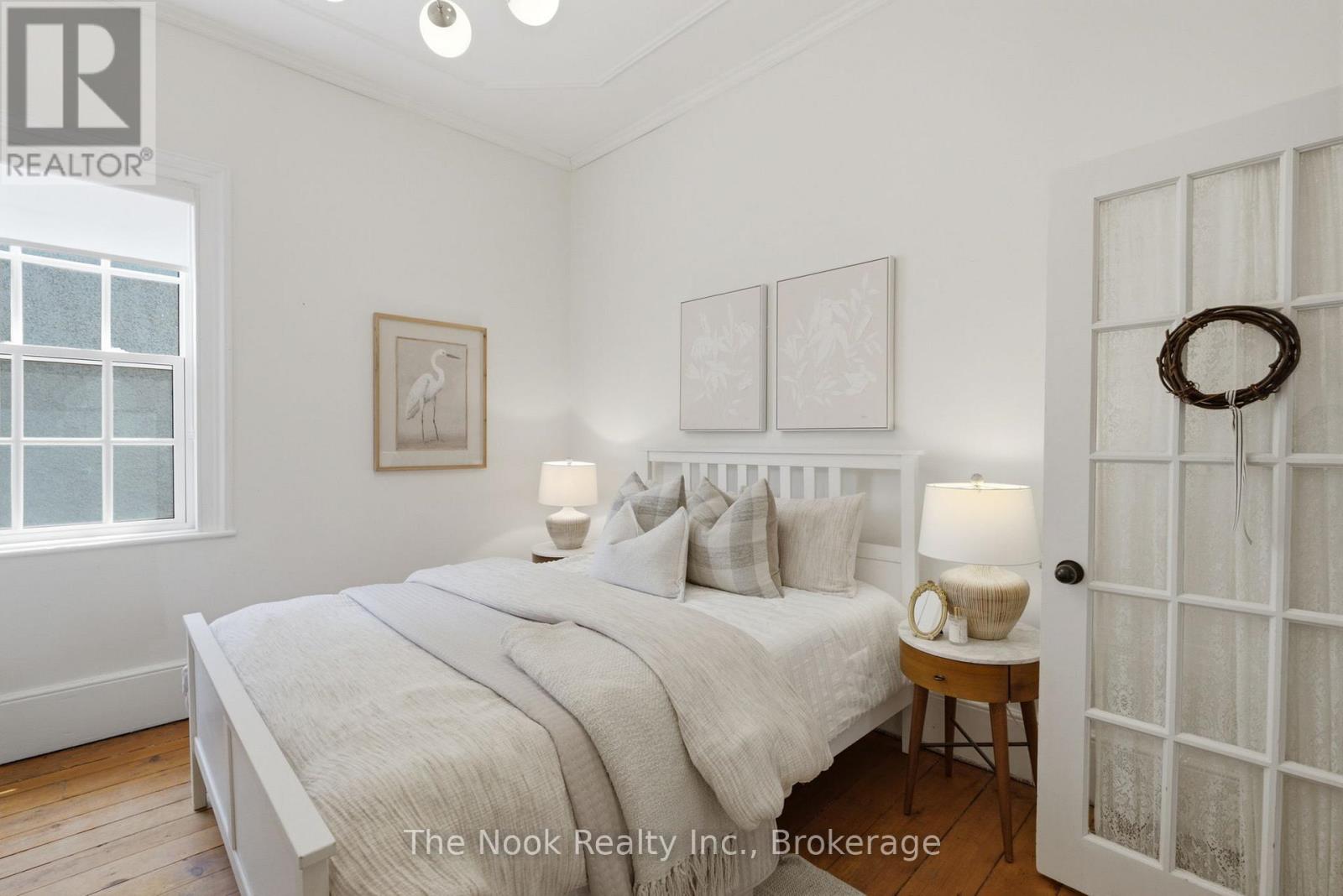 400 BYRON STREET S - 29