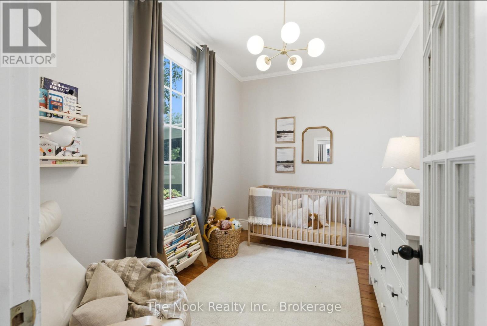 400 BYRON STREET S - 31