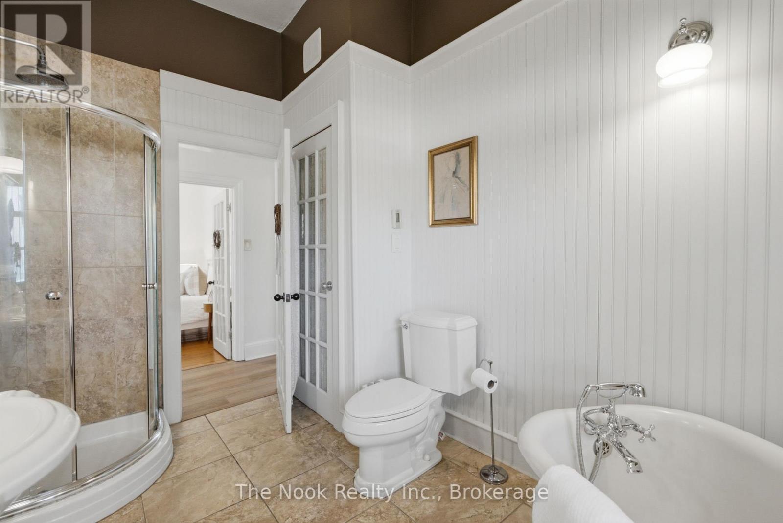 400 BYRON STREET S - 34
