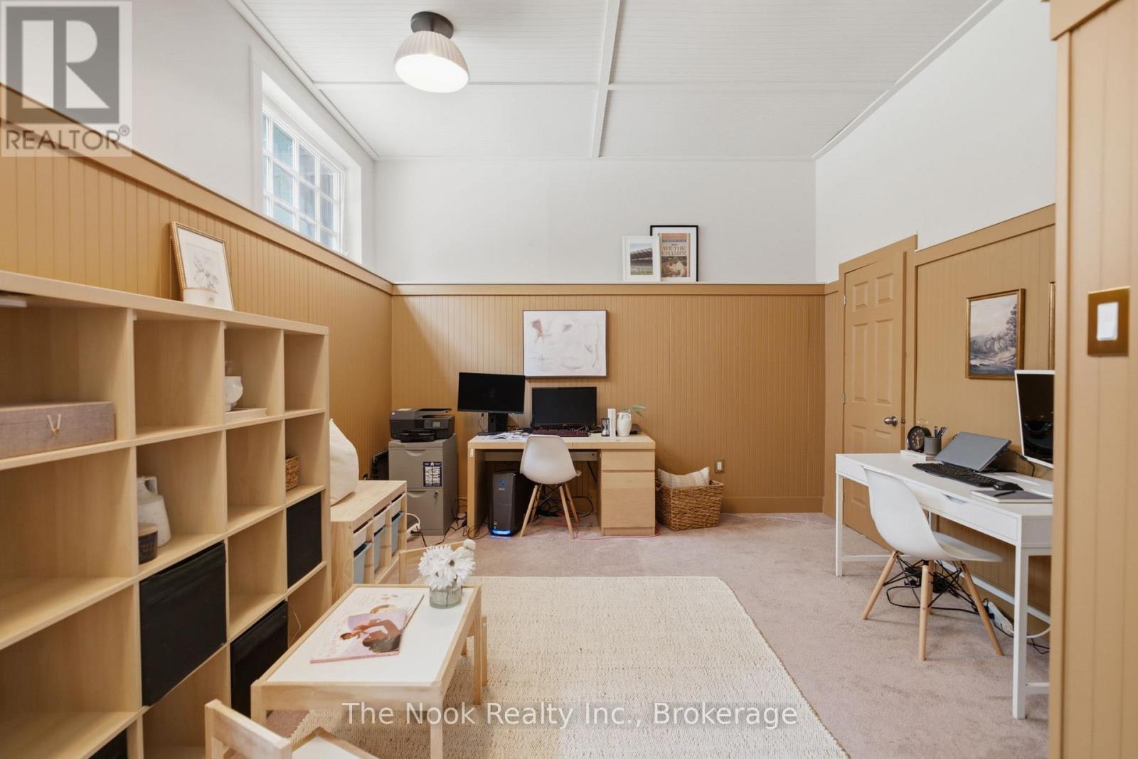 400 BYRON STREET S - 37