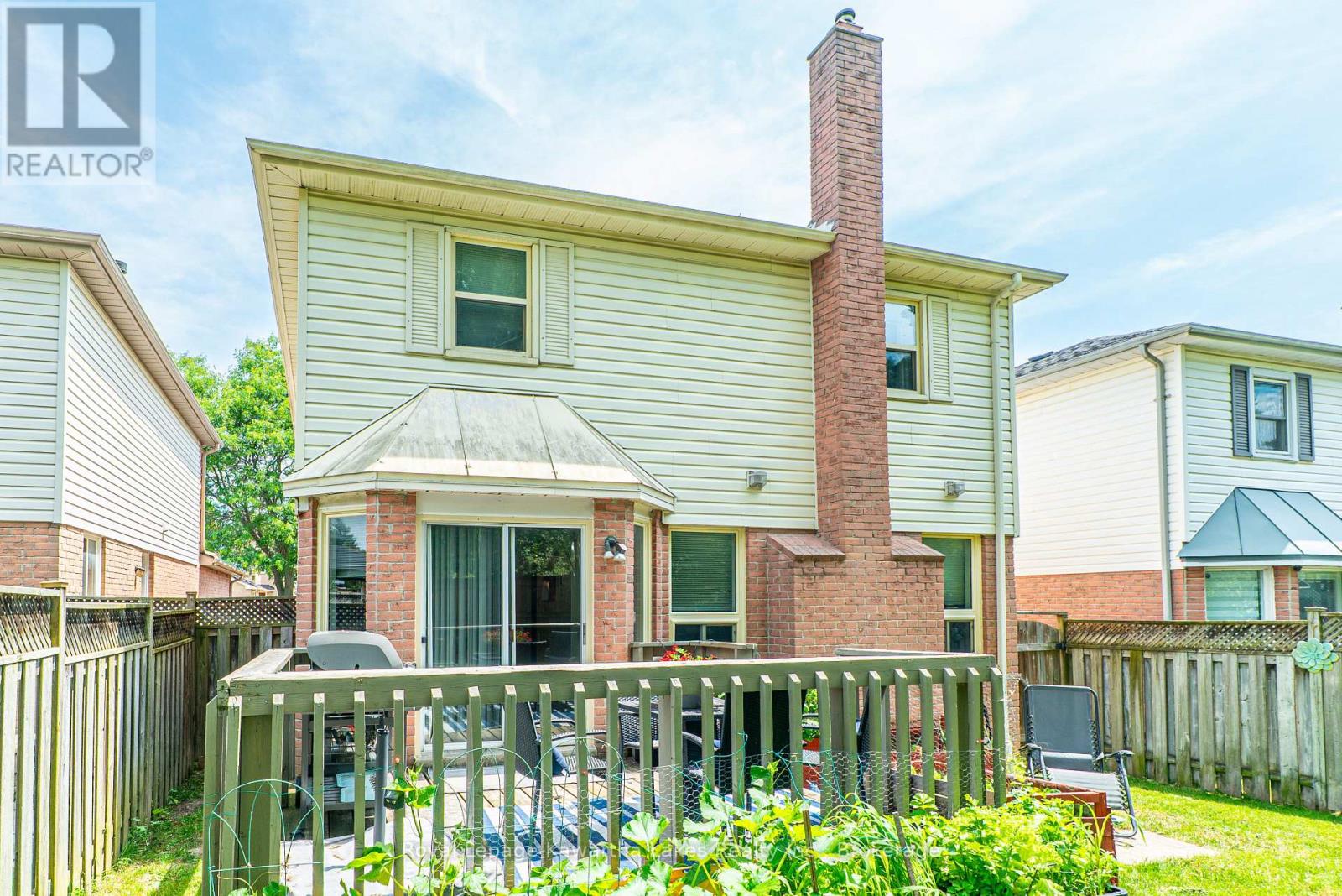 38 LIPTON CRESCENT - 29