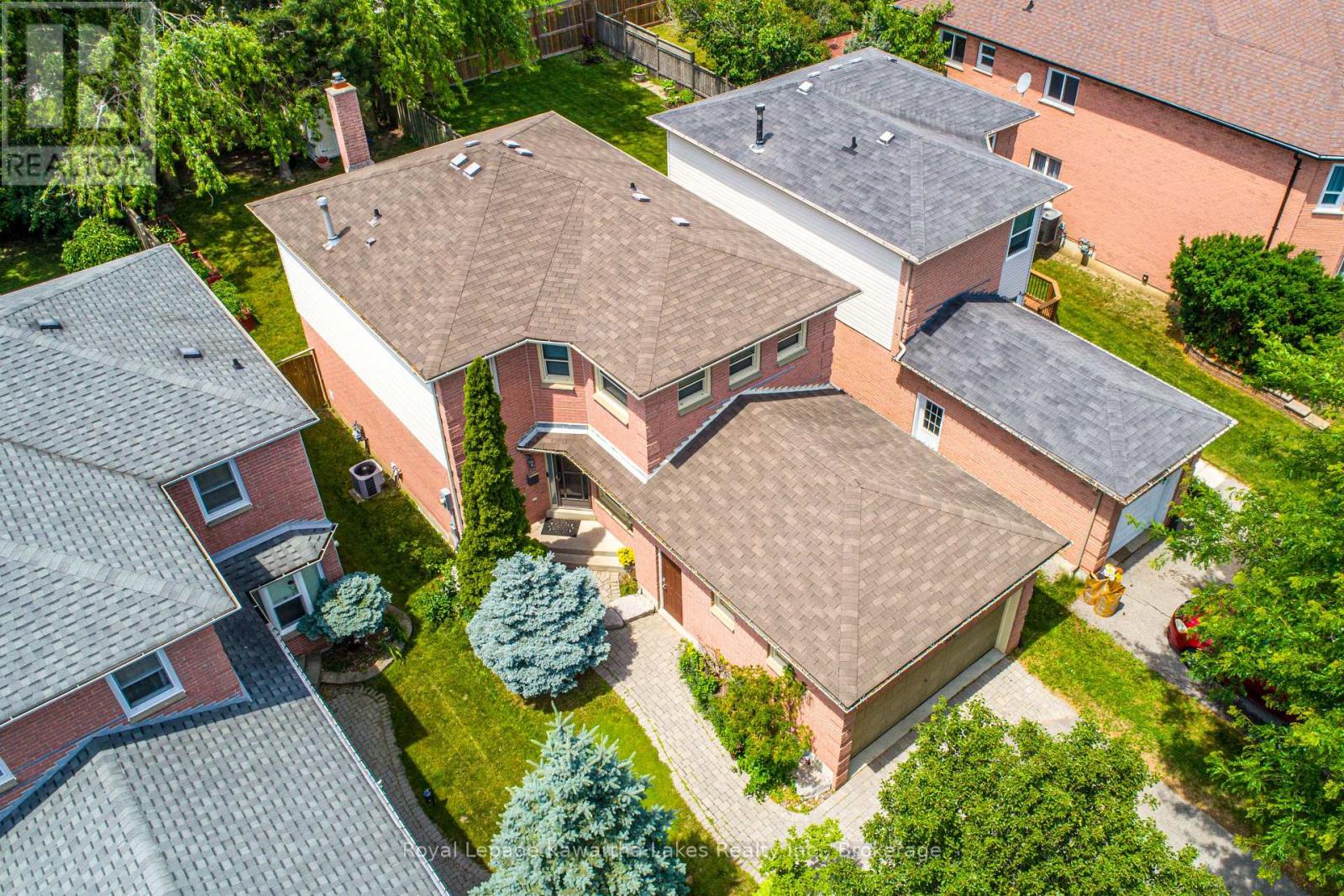 38 LIPTON CRESCENT - 5