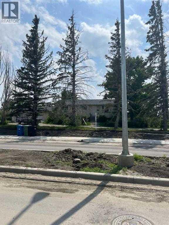 6811 89 Avenue NE - 6