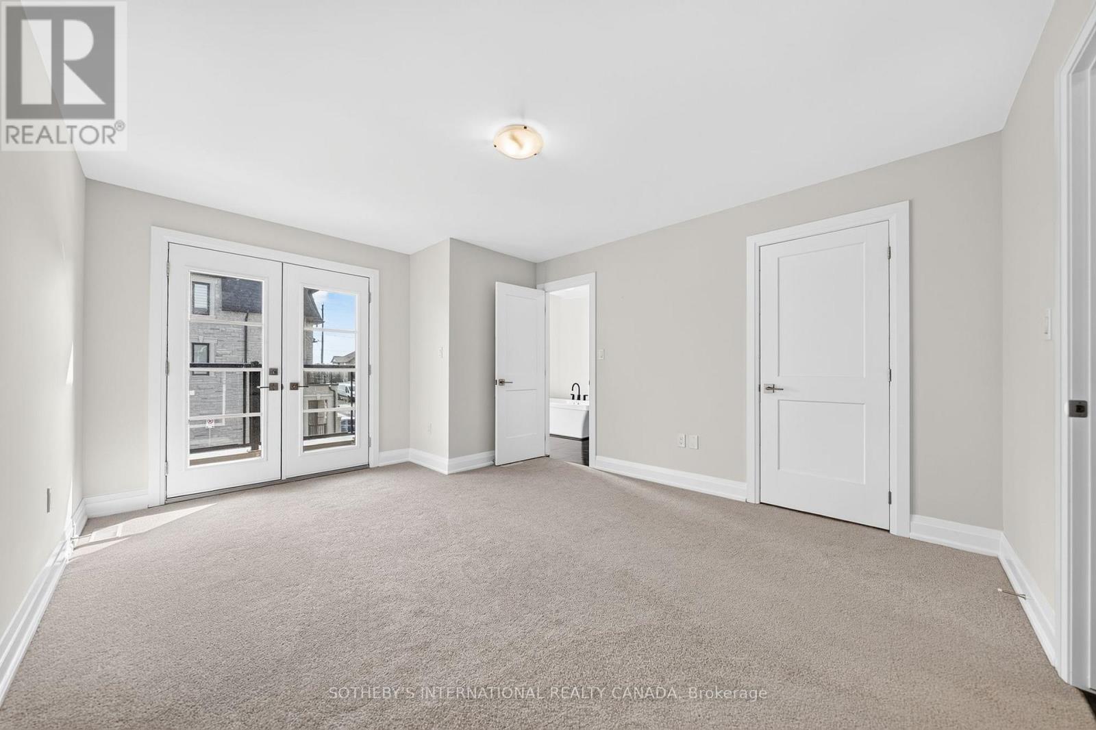 #14 675 VICTORIA ROAD N - 12