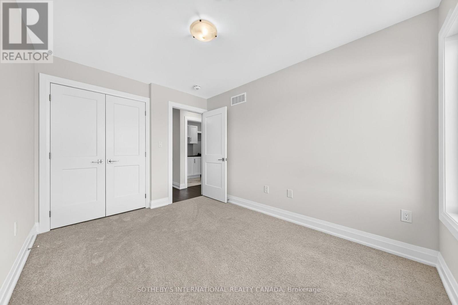 #14 675 VICTORIA ROAD N - 20