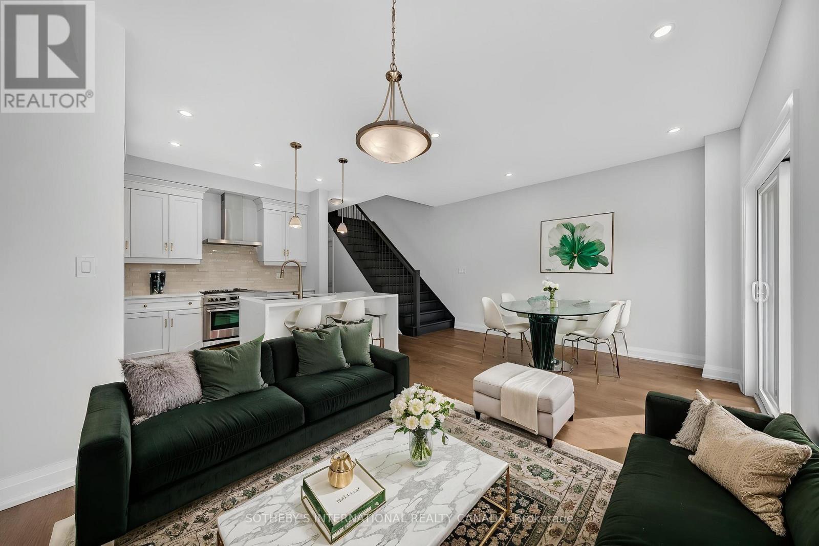 #24 675 VICTORIA ROAD N - 1