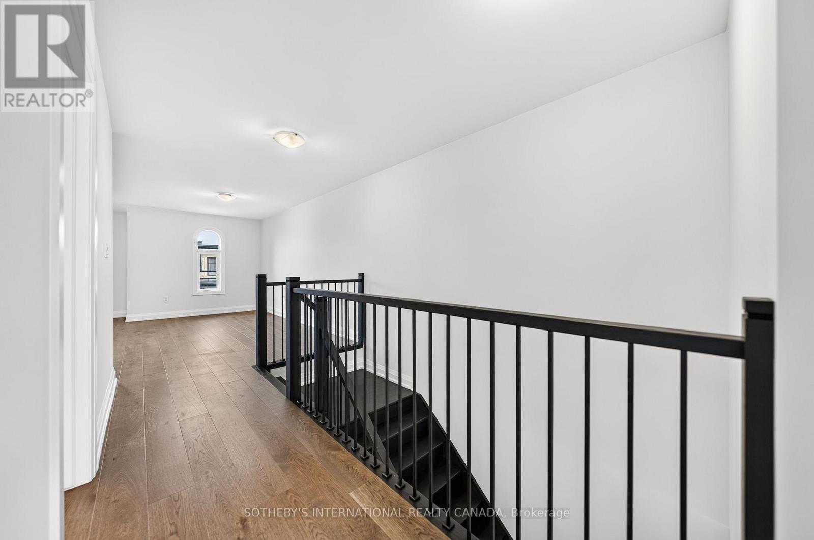 #24 675 VICTORIA ROAD N - 26