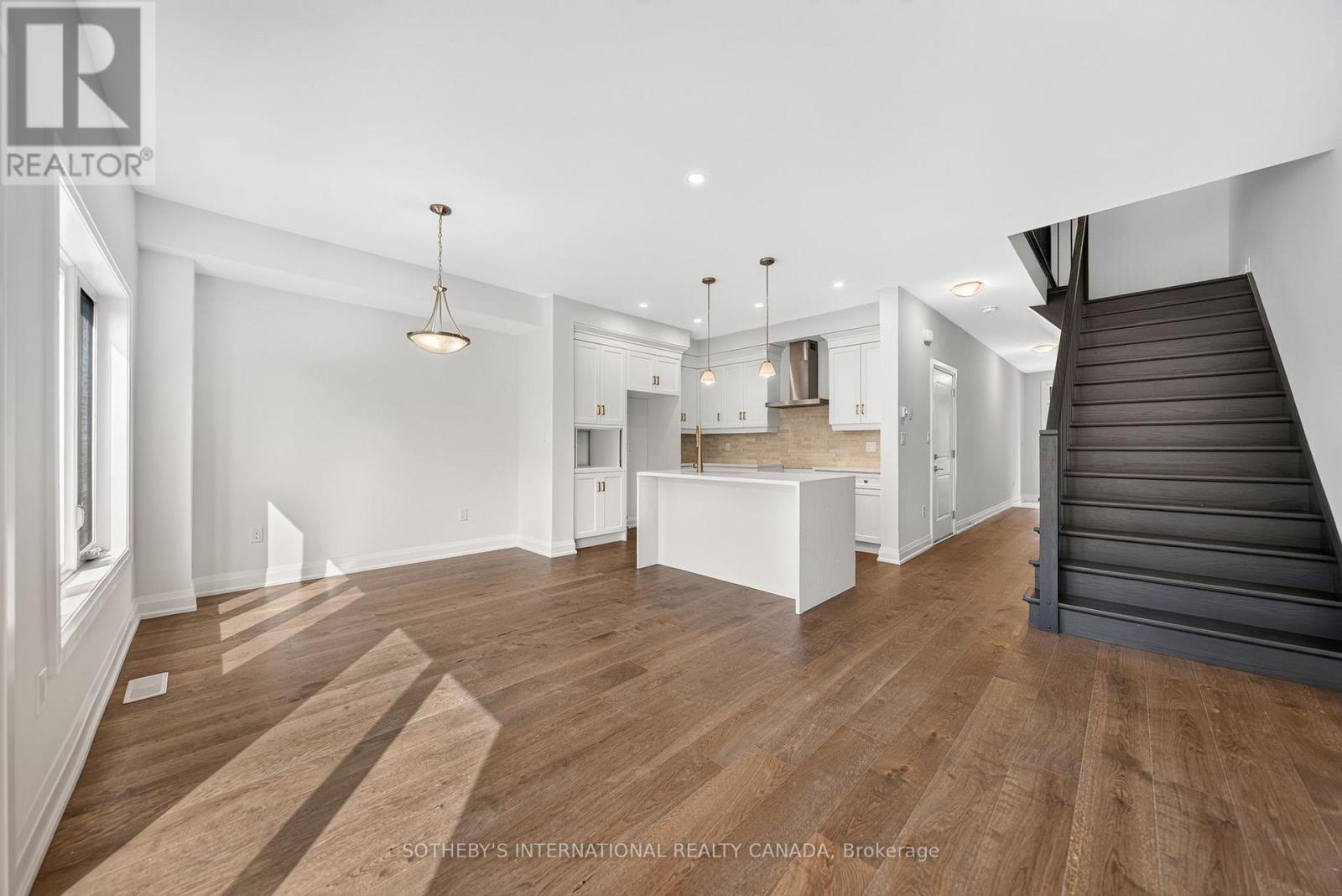 #24 675 VICTORIA ROAD N - 7
