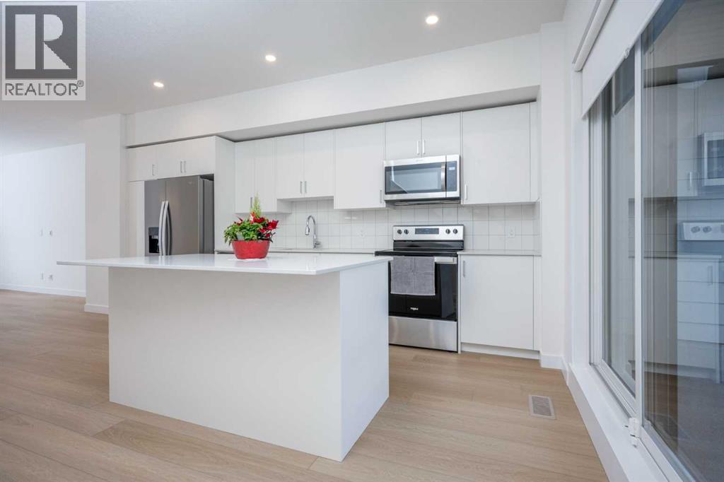 #302 8535 19 Avenue SE - 9