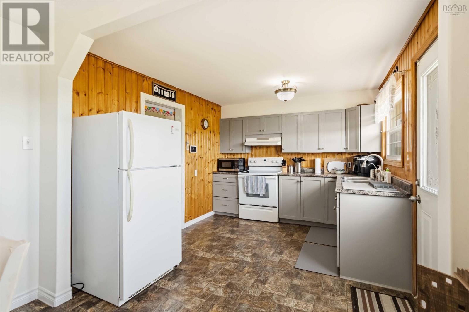1100 Highway 277 - 16
