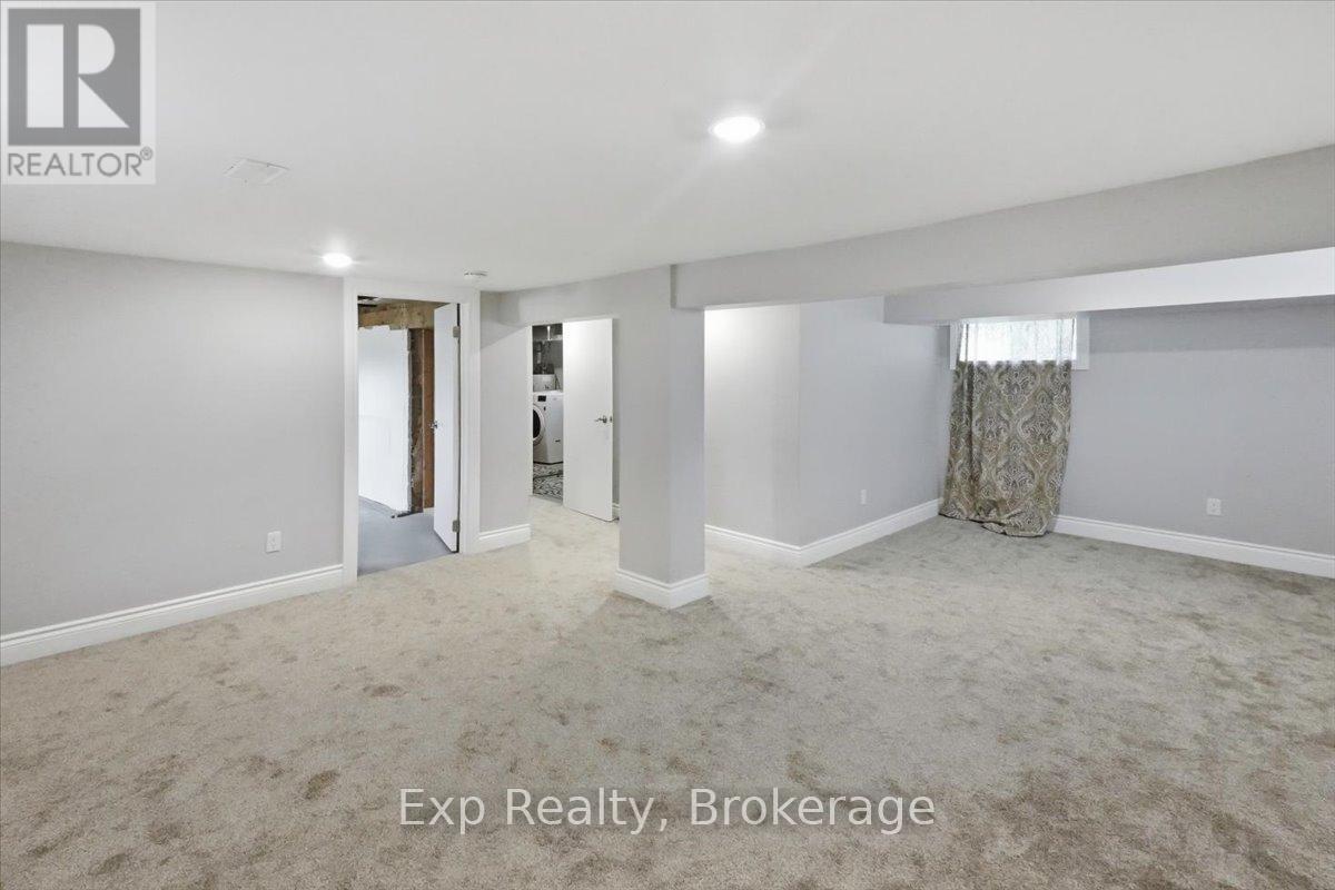 85 CENTRE STREET - 14