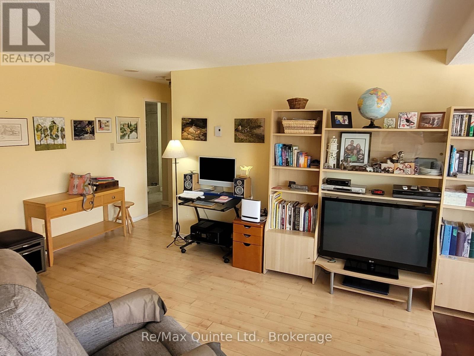 #403 350 FRONT STREET - 7