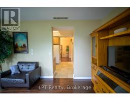 302 - 317 Queen Street, Chatham Kent, ON N7M2H7 Photo 18